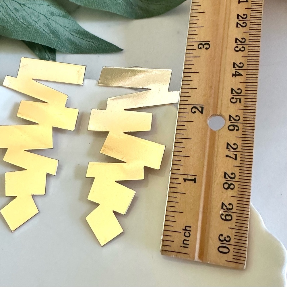 2/$30🌵 Gold Mirror Zig Zag Earrings Statement Tribal Geometric Aztec Gift NEW - Picture 8 of 8